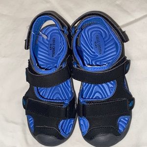 KIDS SIZE 9 SANDALS